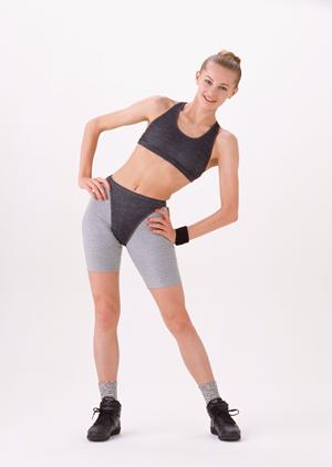 価格の安いフィギュアスケートの練習着